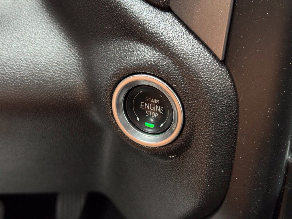 Used 2024 Chevrolet Silverado 1500 Custom RWD image 32