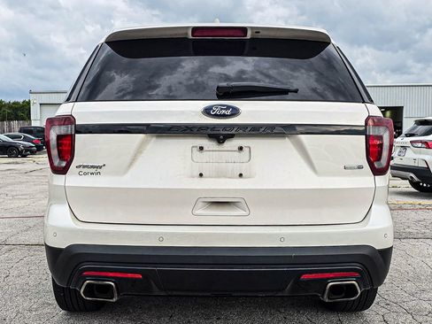 Used 2017 Ford Explorer Sport w/ Equipment Group 401A AWD/4WD image 5