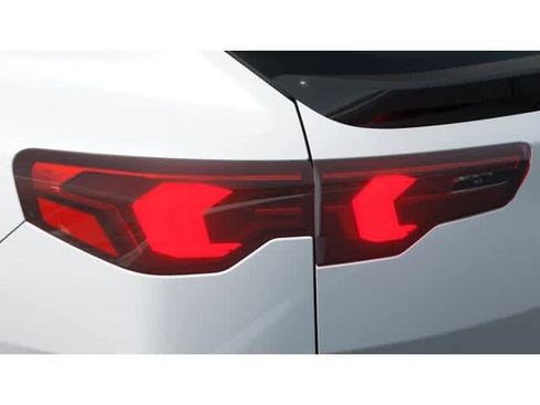 New 2026 BMW X2 xDrive28i w/ Technology Package AWD/4WD image 8