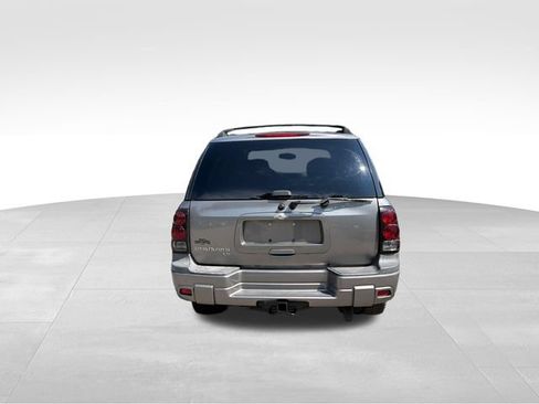 Used 2005 Chevrolet TrailBlazer LS w/ LS Preferred Equipment Group AWD/4WD image 4
