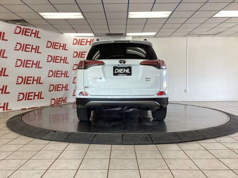 Used 2018 Toyota RAV4 XLE w/ Plus Extra Value Package AWD/4WD image 6