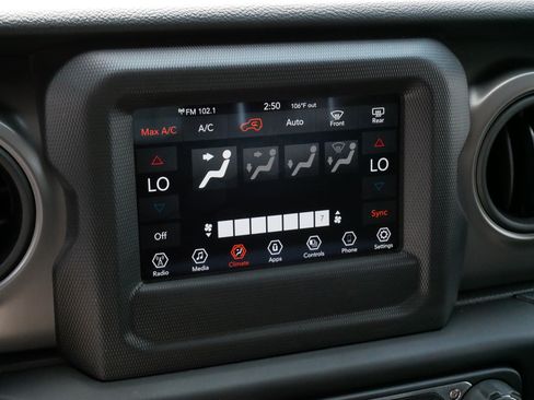 Used 2022 Jeep Wrangler Sport AWD/4WD image 22