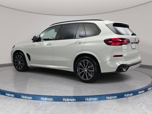 New 2026 BMW X5 xDrive50e w/ M Sport Package AWD/4WD image 7