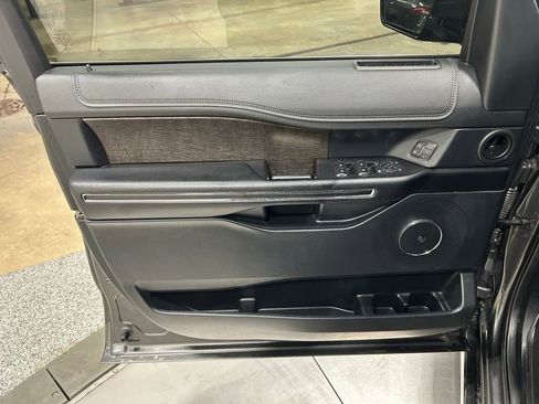 Certified 2021 Ford Expedition Limited AWD/4WD image 15