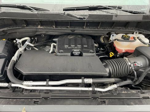 Used 2024 Chevrolet Silverado 1500 Custom image 24