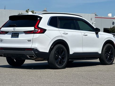 Used 2023 Honda CR-V Sport Touring image 2
