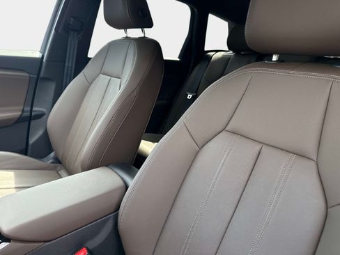 Certified 2025 Audi Q6 e-tron Premium RWD image 20