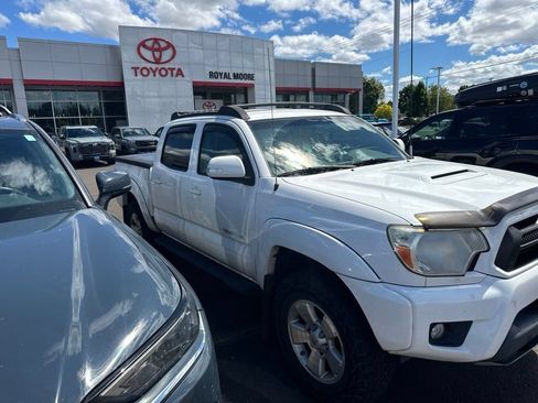 Used 2012 Toyota Tacoma 4x4 Double Cab w/ TRD Sport Pkg image 9