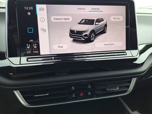 New 2026 Volkswagen Atlas Cross Sport SEL Premium R-Line image 10