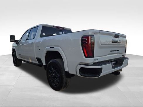 Used 2025 GMC Sierra 3500 AT4 w/ AT4 Premium Plus Package image 10