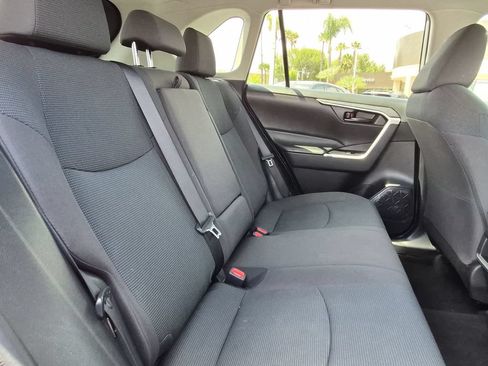 Used 2021 Toyota RAV4 LE w/ Carpet Mat Package (TMS) FWD image 29