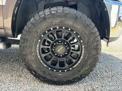 Used 2018 RAM 2500 Laramie AWD/4WD image 8