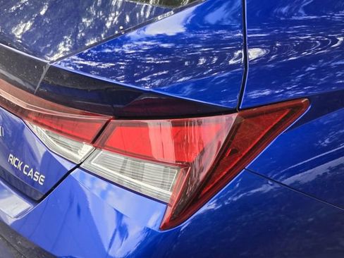 Used 2023 Hyundai Elantra SEL image 8