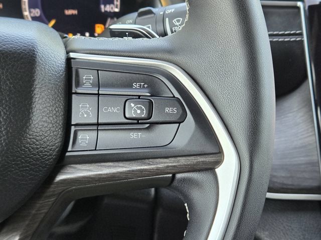 Used 2024 Jeep Grand Cherokee L Limited w/ Luxury Tech Group II AWD/4WD image 29