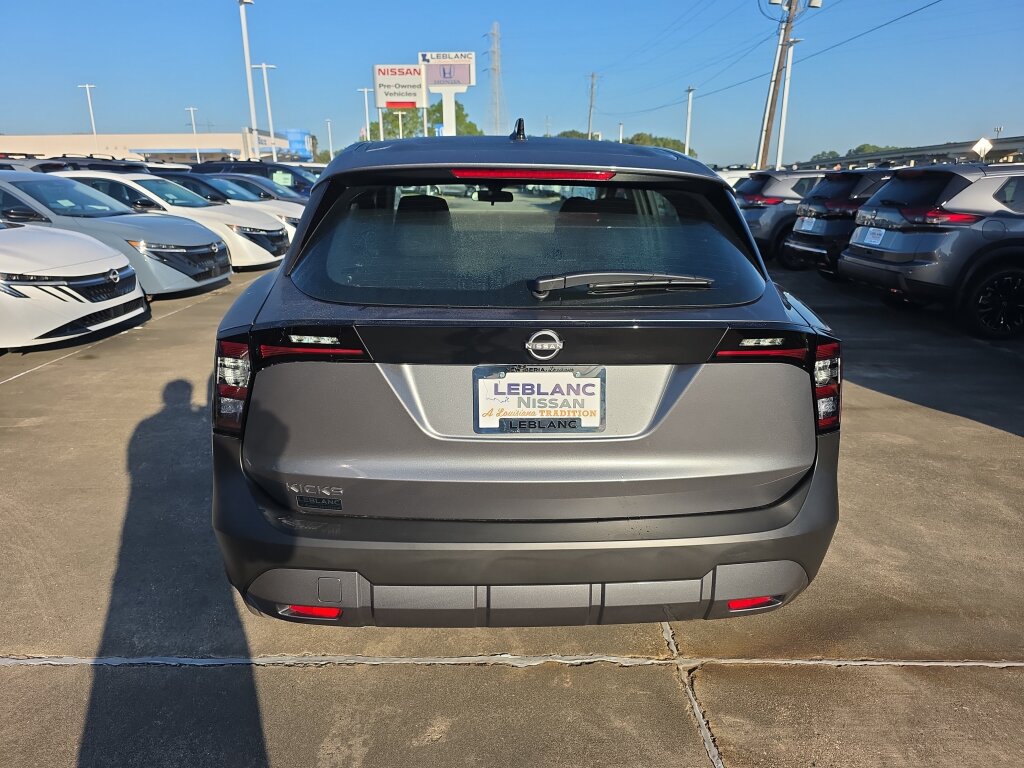 New 2027 Nissan Kicks S FWD image 2
