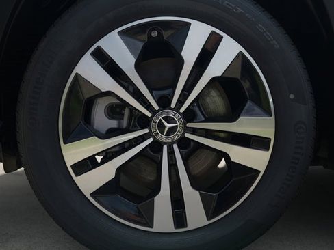 Certified 2026 Mercedes-Benz GLB 250 4MATIC image 13