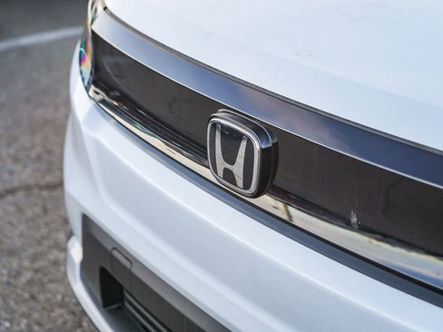 New 2026 Honda Prologue EX image 3