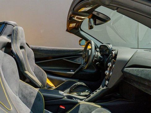 Used 2023 McLaren 720S image 60