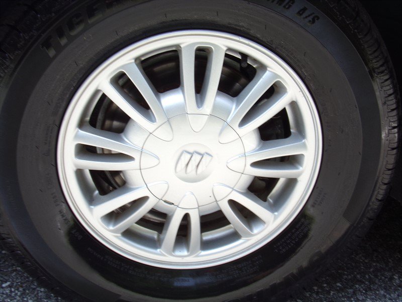 Used 2004 Buick Le Sabre Limited FWD image 15