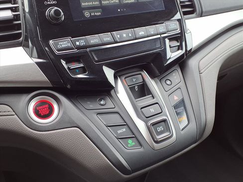 Used 2018 Honda Odyssey EX image 7
