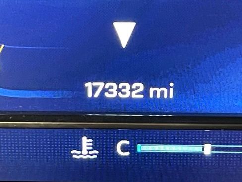 Used 2023 Chevrolet Silverado 1500 RST w/ Convenience Package II image 2