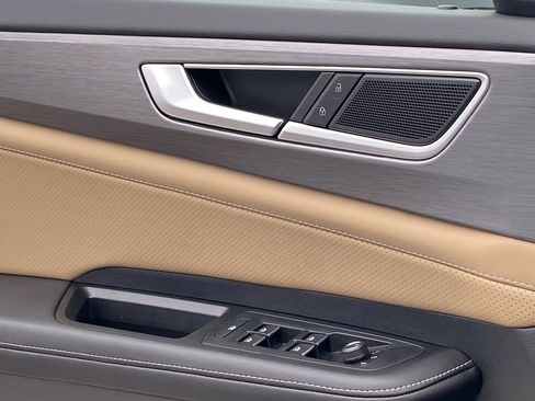 New 2026 Volkswagen Atlas Cross Sport SE image 10