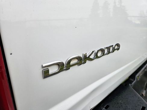 Used 2006 Dodge Dakota ST image 18