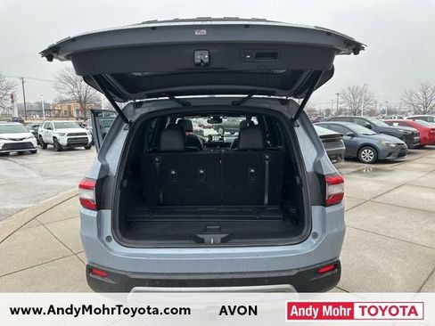 Used 2023 Honda Pilot TrailSport image 37