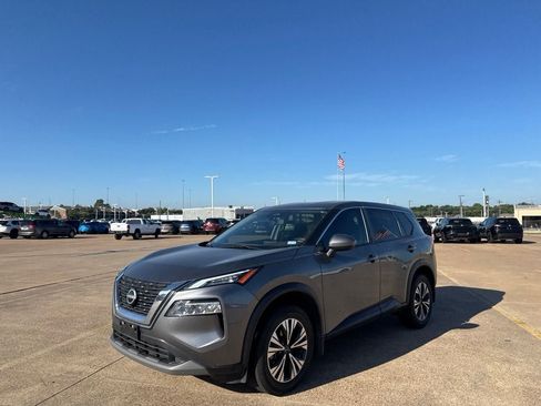 Certified 2023 Nissan Rogue SV FWD image 10