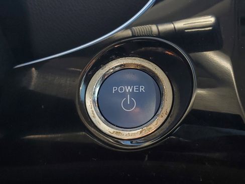 Used 2022 Toyota Prius LE image 29