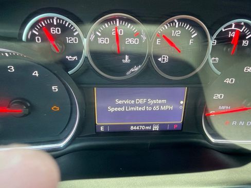 Used 2022 Chevrolet Silverado 3500 LTZ w/ LTZ Convenience Package AWD/4WD image 10