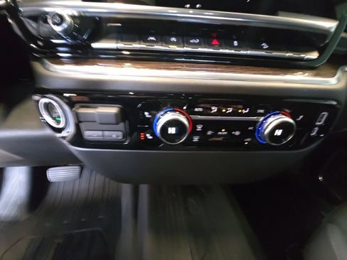 Certified 2025 GMC Sierra 1500 Elevation AWD/4WD image 23