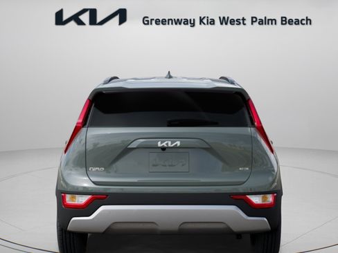 New 2026 Kia Niro EX FWD image 7