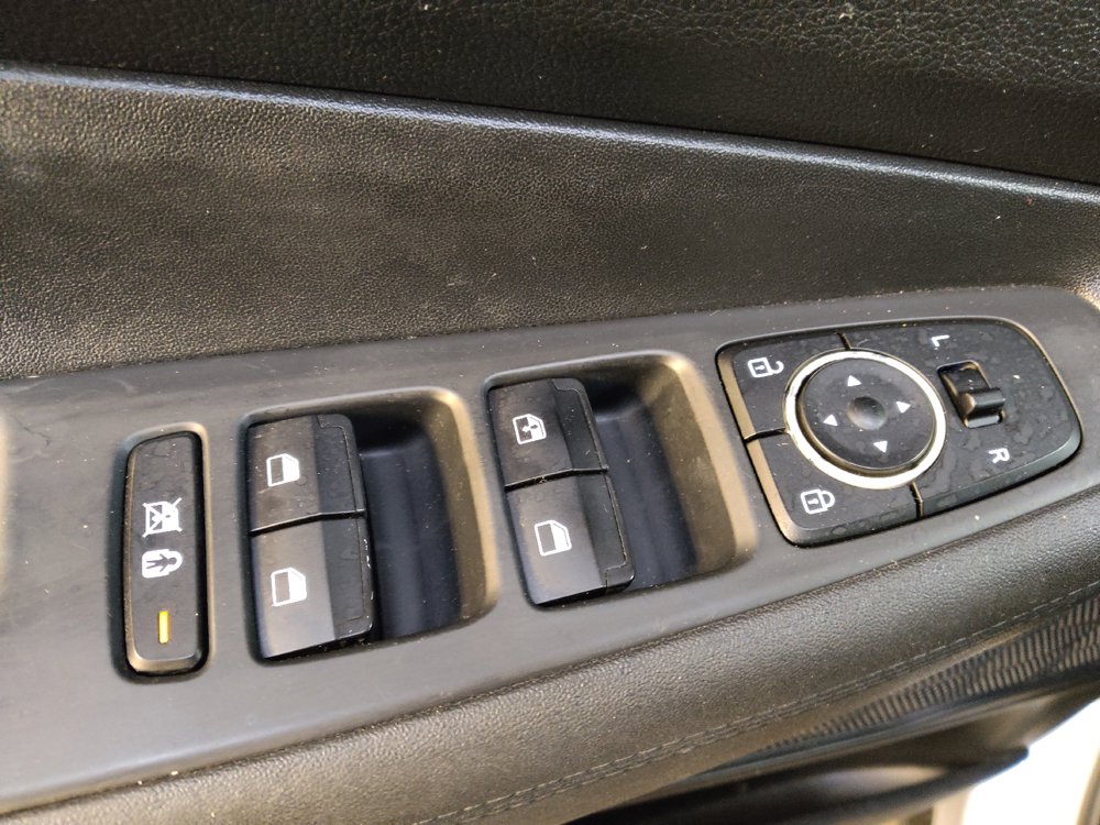 Used 2019 Hyundai Santa Fe SE FWD image 27