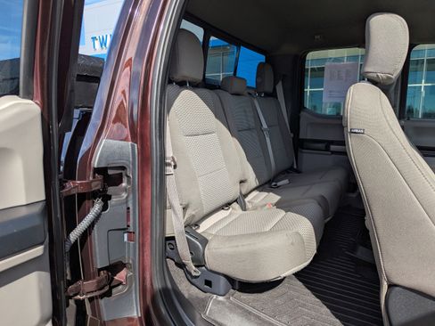 Used 2018 Ford F150 XLT w/ Equipment Group 302A Luxury image 36