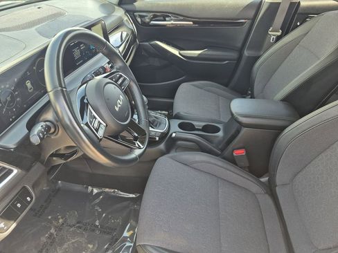 Used 2024 Kia Seltos S AWD/4WD image 12