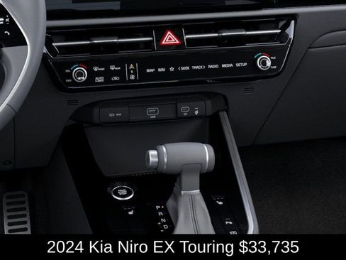 Used 2024 Kia Niro EX Touring image 23