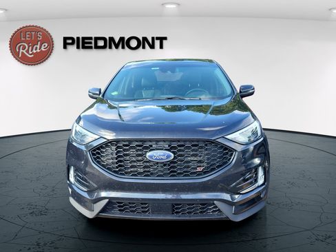 Used 2020 Ford Edge ST w/ Cold Weather Package AWD/4WD image 2