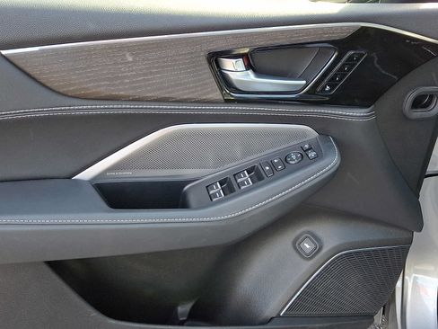 Used 2026 Acura MDX SH-AWD w/ Advance Package image 12