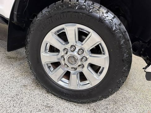 Used 2017 Ford F250 Platinum w/ Platinum Ultimate Package AWD/4WD image 49