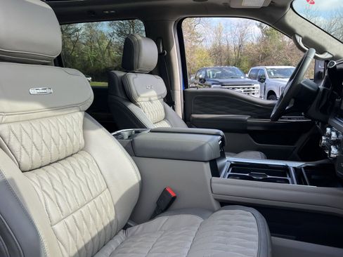 New 2026 Ford F450 Platinum image 27