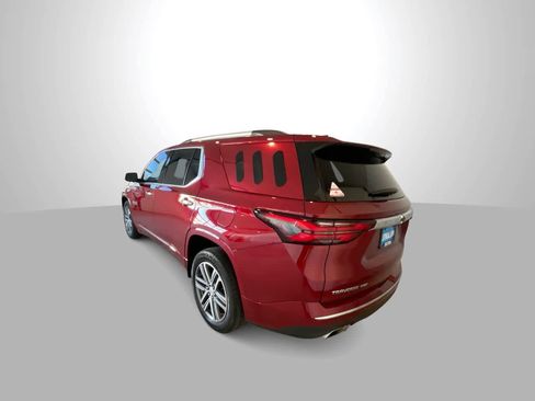 Used 2023 Chevrolet Traverse High Country w/ LPO, Floor Liner Package image 6