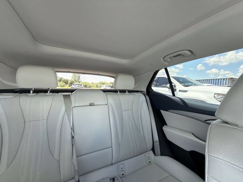 Certified 2025 Buick Envision Avenir AWD/4WD image 12