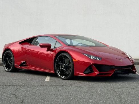 Used 2021 Lamborghini Huracan EVO image 22