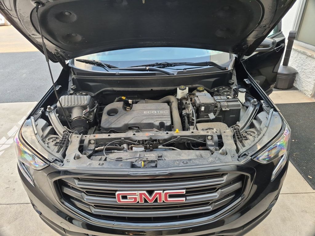 Used 2021 GMC Terrain SLE w/ Driver Convenience Package AWD/4WD image 17