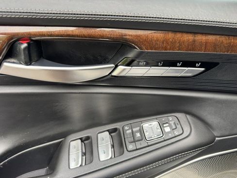 Used 2018 Genesis G90 5.0 Ultimate RWD image 23