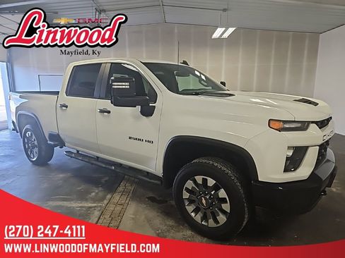 Used 2022 Chevrolet Silverado 2500 Custom w/ Custom Value Package image 1