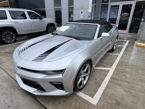 Used 2018 Chevrolet Camaro SS image 7