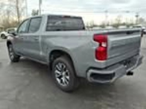 Used 2025 Chevrolet Silverado 1500 LT AWD/4WD image 9