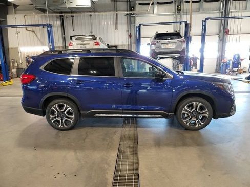 Used 2026 Subaru Ascent Limited w/ Popular Package #2 AWD/4WD image 8